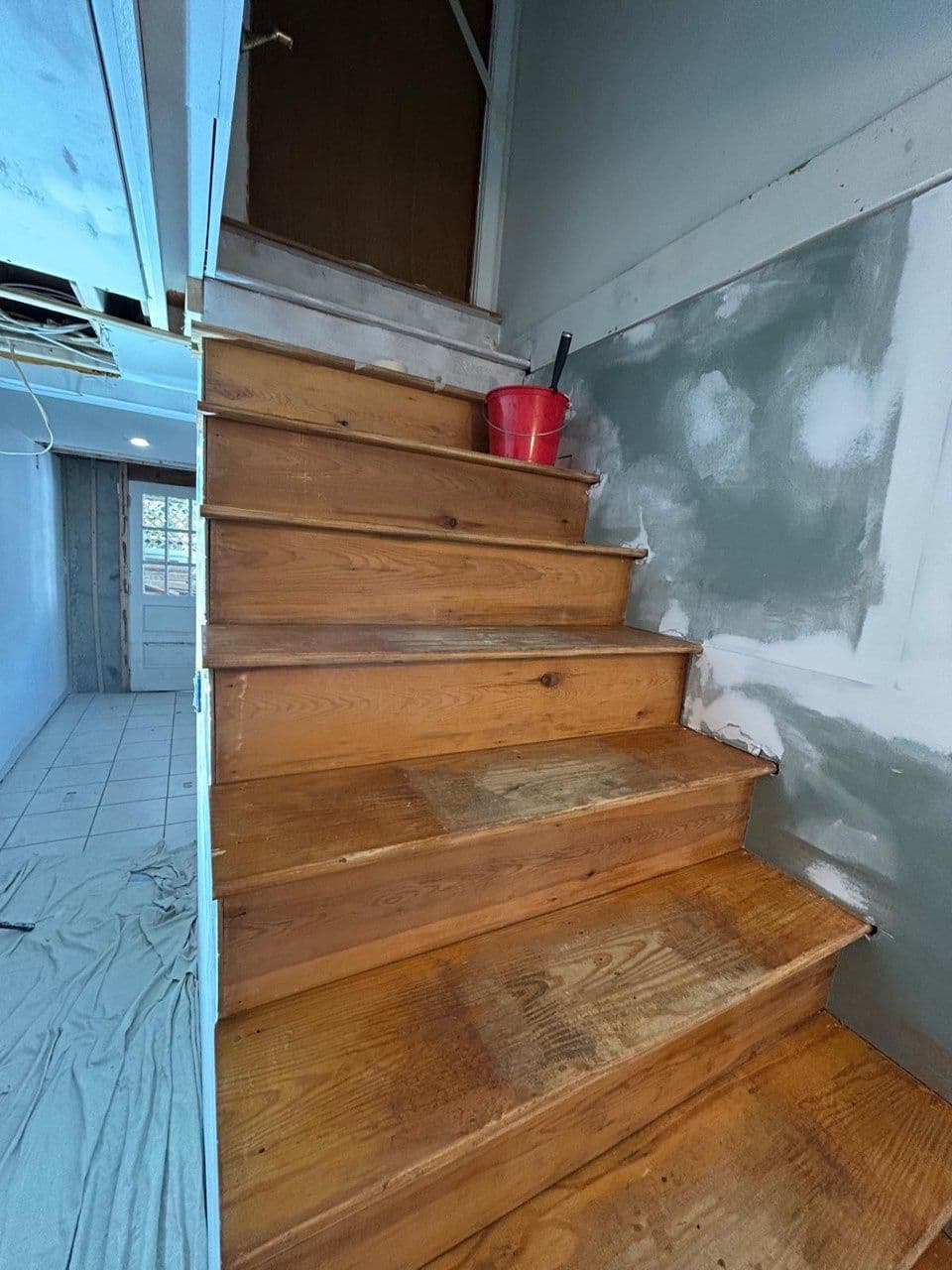 Project Transform Your Space with Stunning Staircase Makeovers image