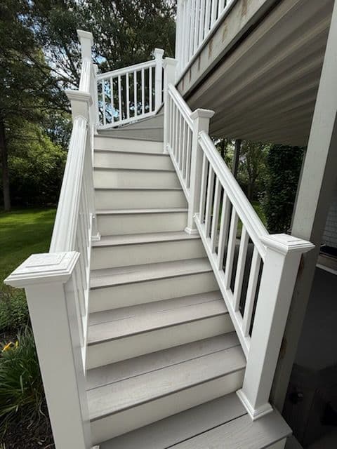 Elevate Your Deck with Stunning Staining